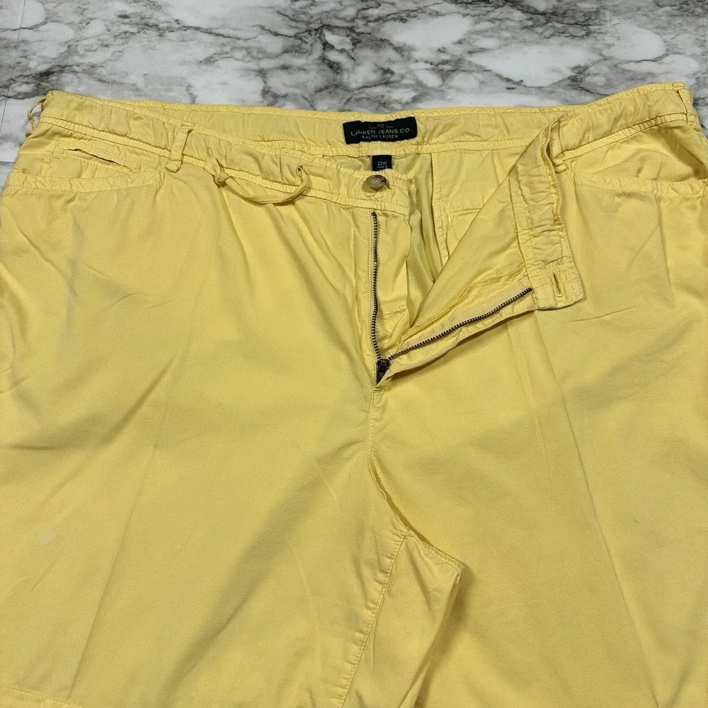 LRL Lauren Jeans Co. Ralph Lauren Yellow Shorts Size 22W (42